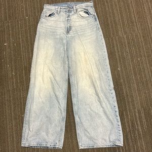 Wide leg jeans